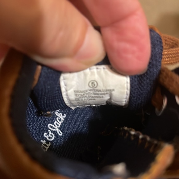Cat & Jack tan little boy shoes. Size 5. Great condition! - Picture 6 of 9